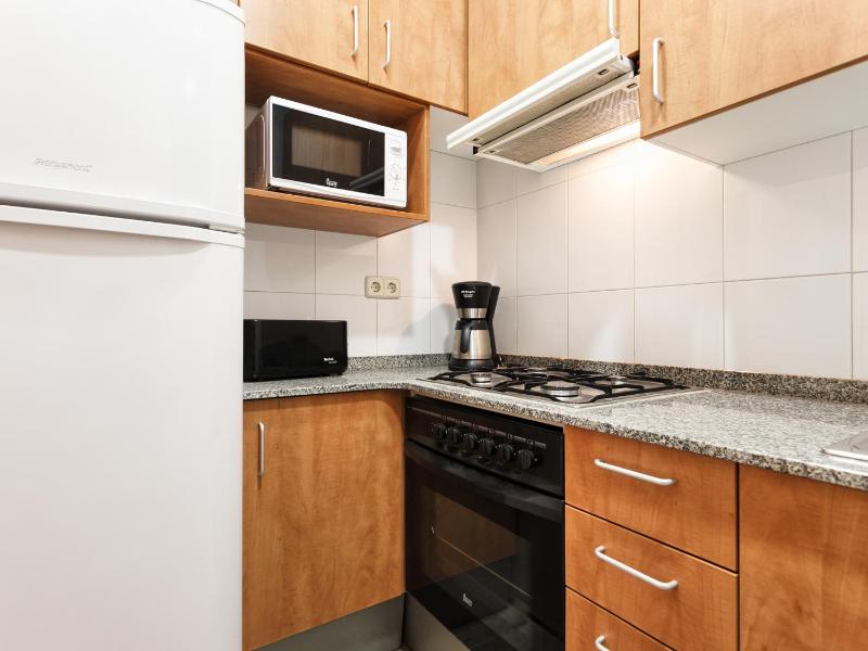 Standard Two-Bedroom Apartment (4 Adults) image 4