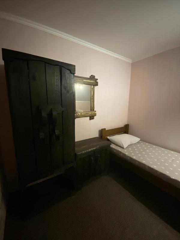 Yulita - image 2