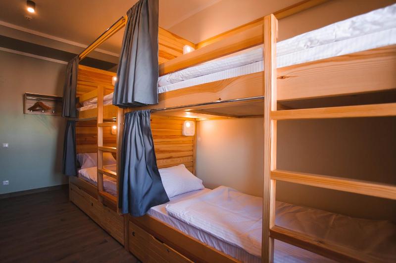 Bed in 8-Bed Mixed Dormitory Room image 2