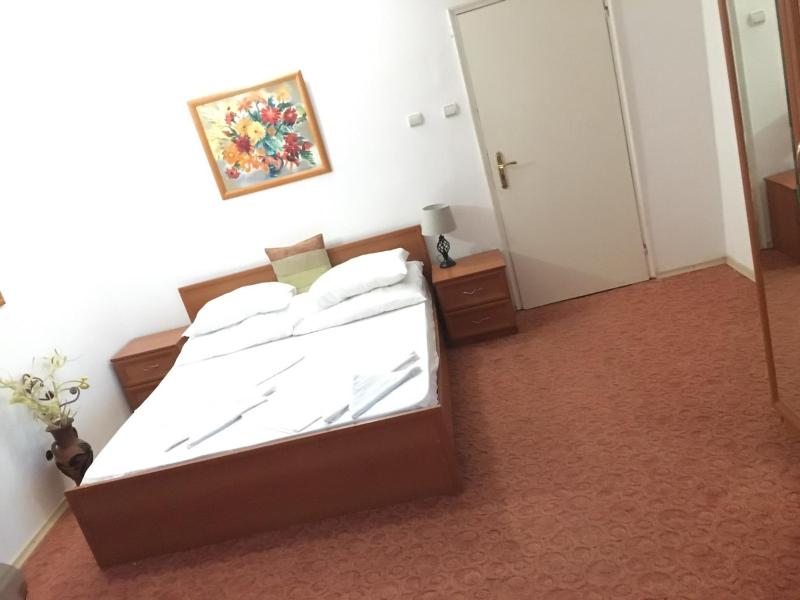 Family Suite with Balcony and City View image 2