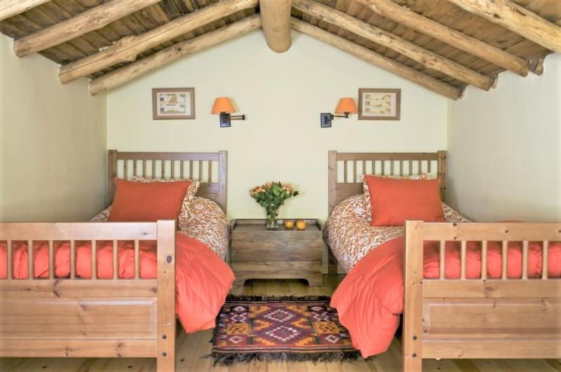 Three-Bedroom House image 4