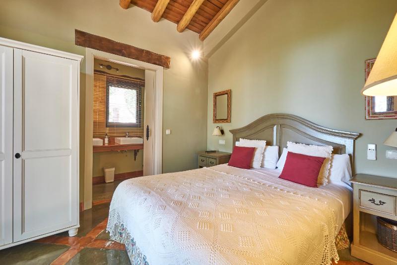 Four-Bedroom House image 3