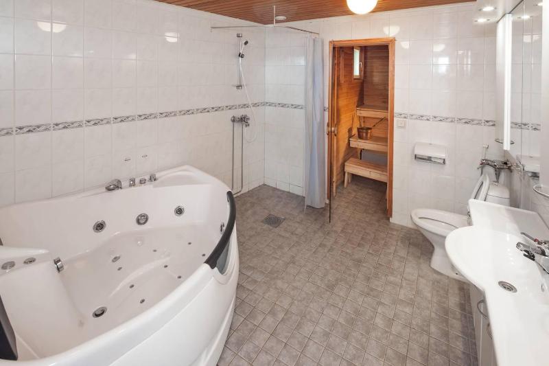 Three-Bedroom Apartment image 3