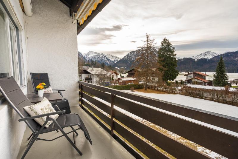 Studio with Mountain View - 110 image 3