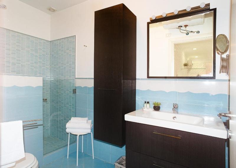 Deluxe Apartment image 3