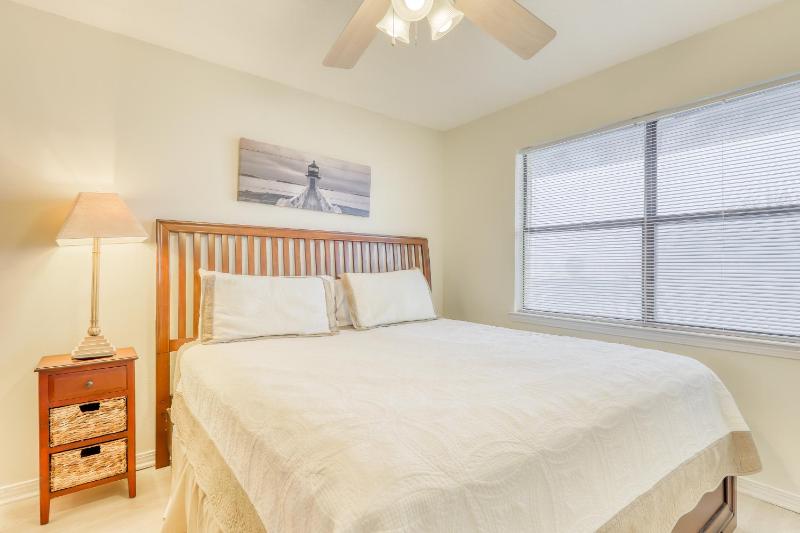 Three Bedroom Apartment image 2