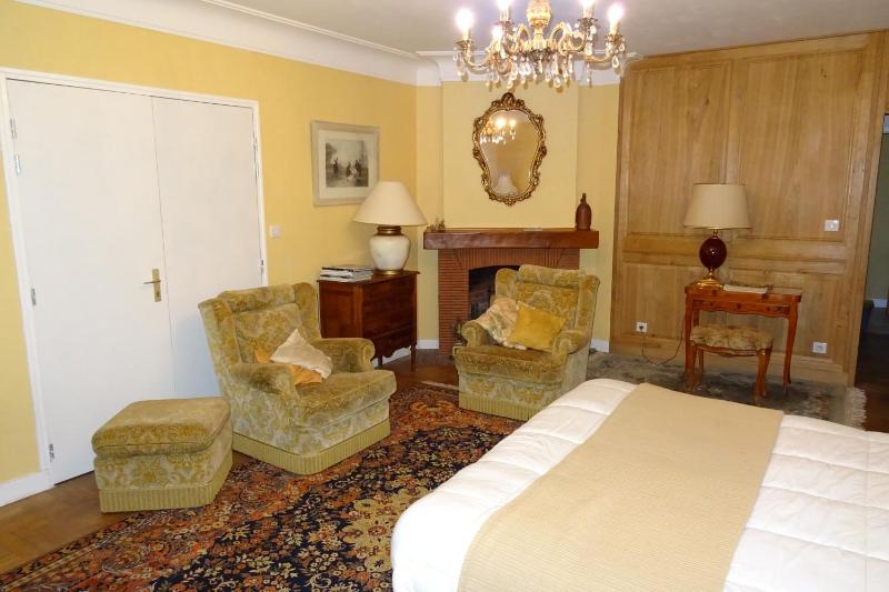 Double Room image 1