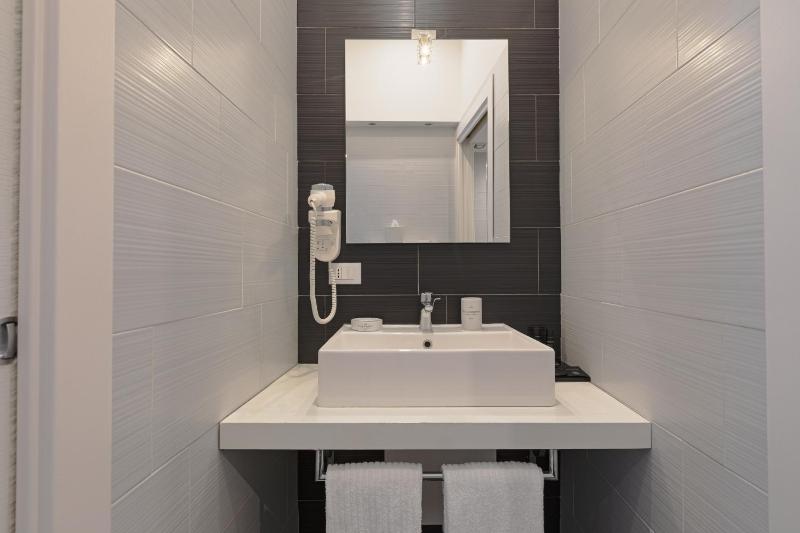 Superior Double Room image 2
