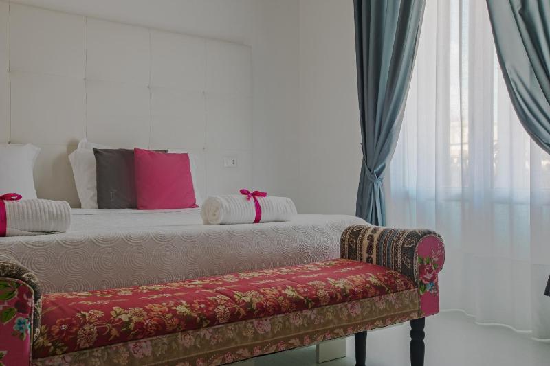 Superior Double or Twin Room image 4