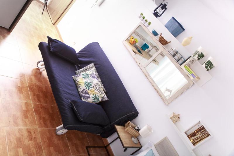 Sea & Wave Ventura Studio Apartment - image 14