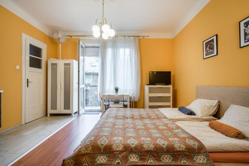 BpR Cercle Point Apartment Images