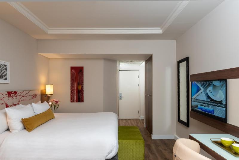 Deluxe Double Room image 2