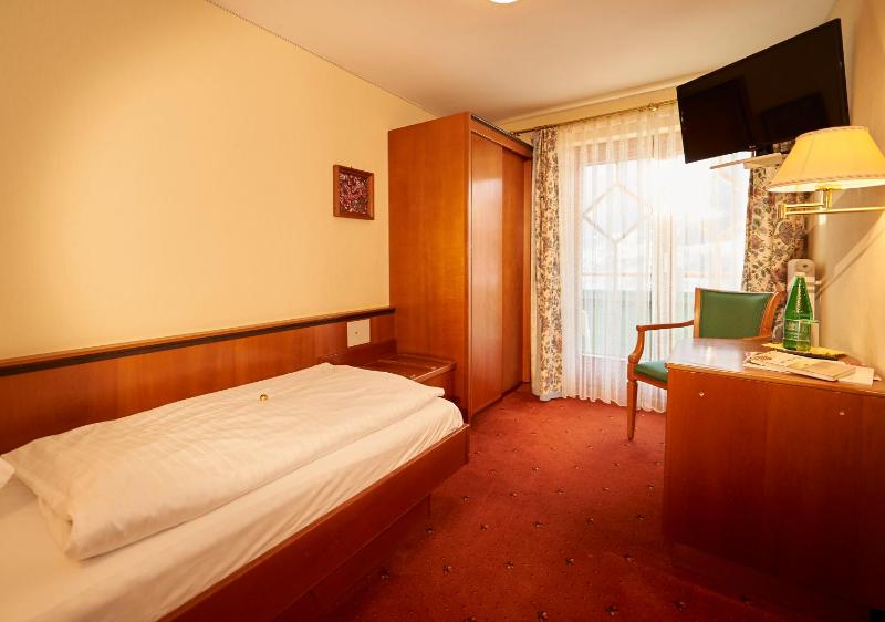 Single Room image 1