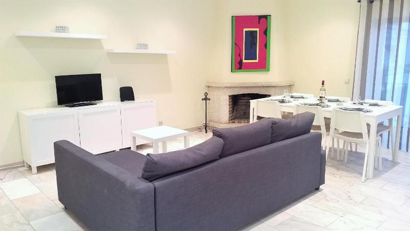 Mouramar- Garagem Piscina & Wifi - image 36