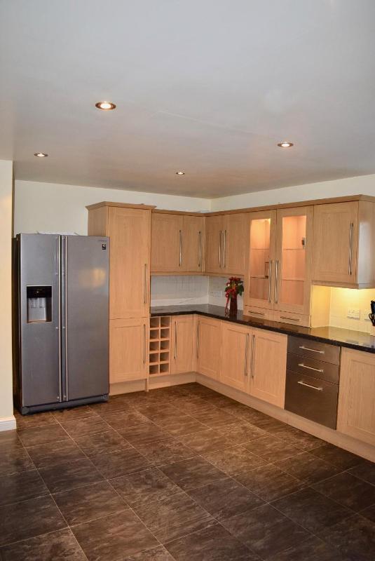 Five-Bedroom House image 4