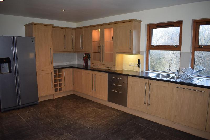 Five-Bedroom House image 3