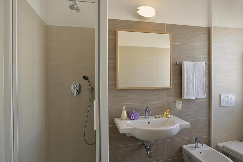 Hotel Tiberius - image 7
