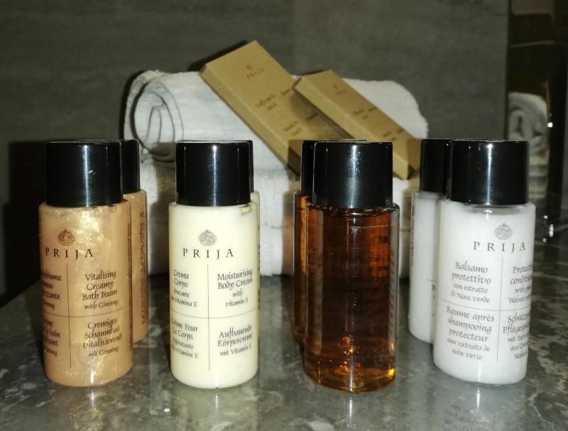 Double or Twin Room with Spa Bath image 2