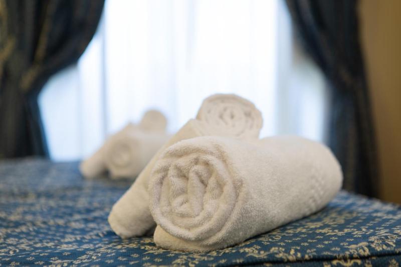 Double Room with Private External Bathroom image 2