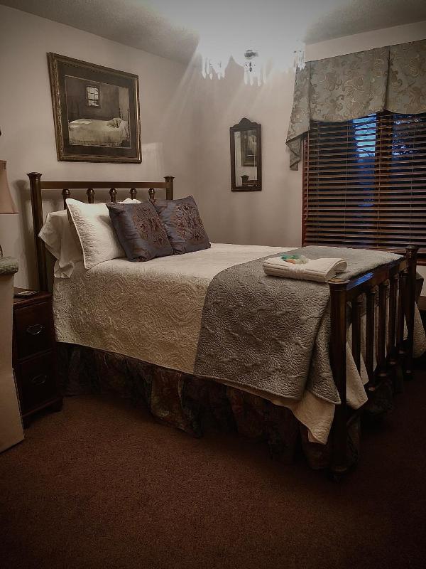 Deluxe Double Room image 1