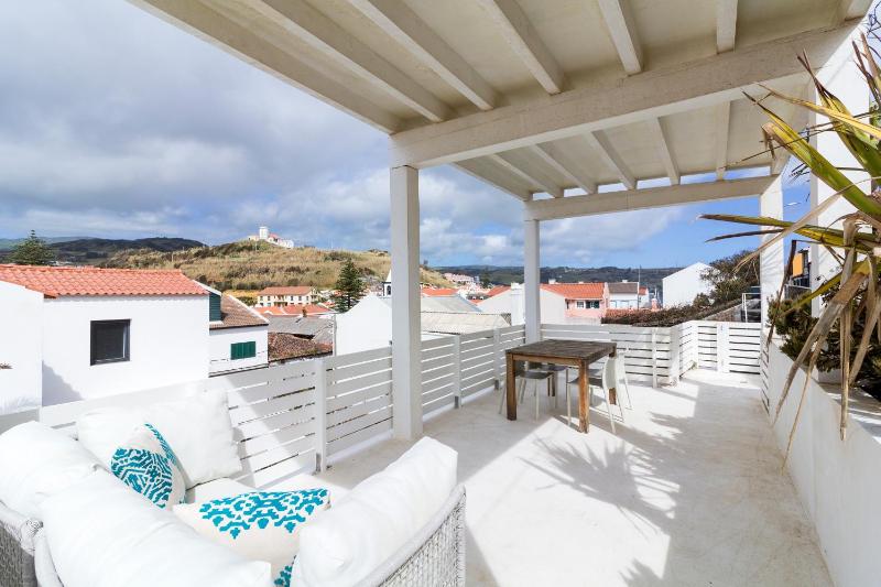 Two-Bedroom Apartment (5 Adults) image 2