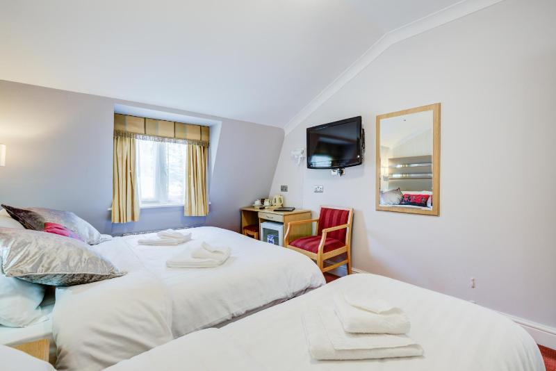 Triple Room image 2