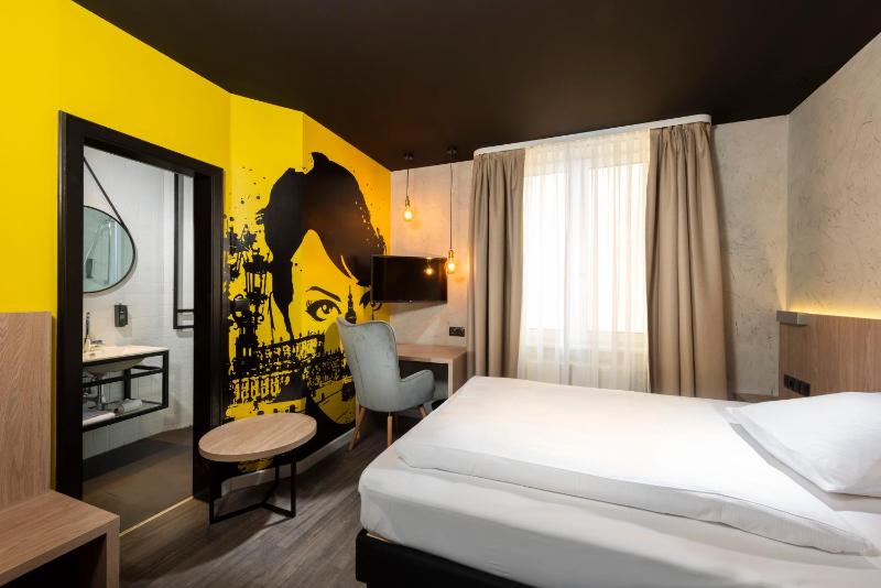 Standard Single Room image 2