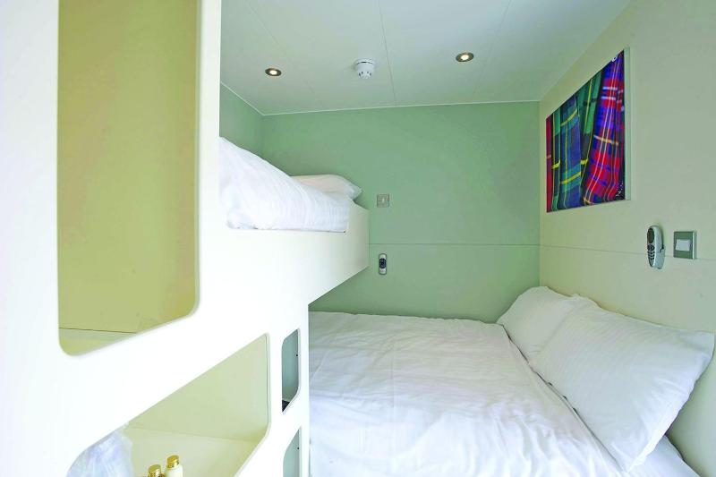 Standard Double Room image 3