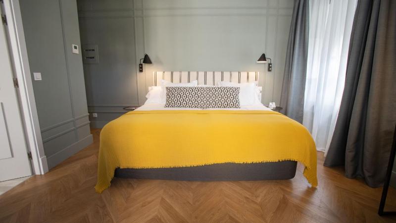 Double or Twin Room image 4