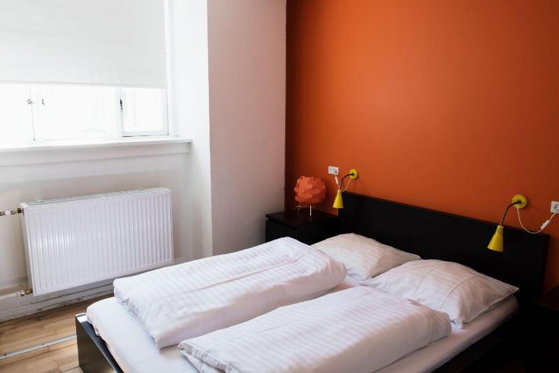 Double Room with Shared Bathroom image 4