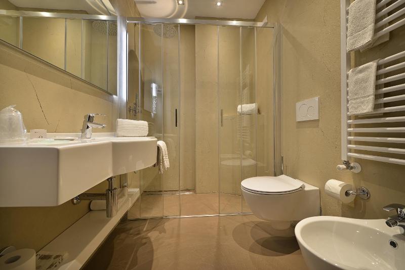 Hotel Bernina - image 21