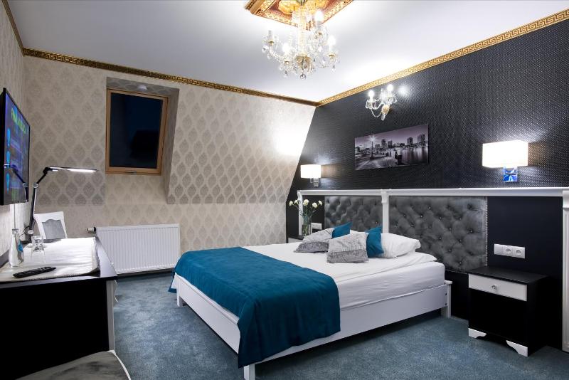 Deluxe Double Room image 1