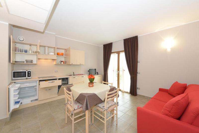Apartment with Mountain View image 1