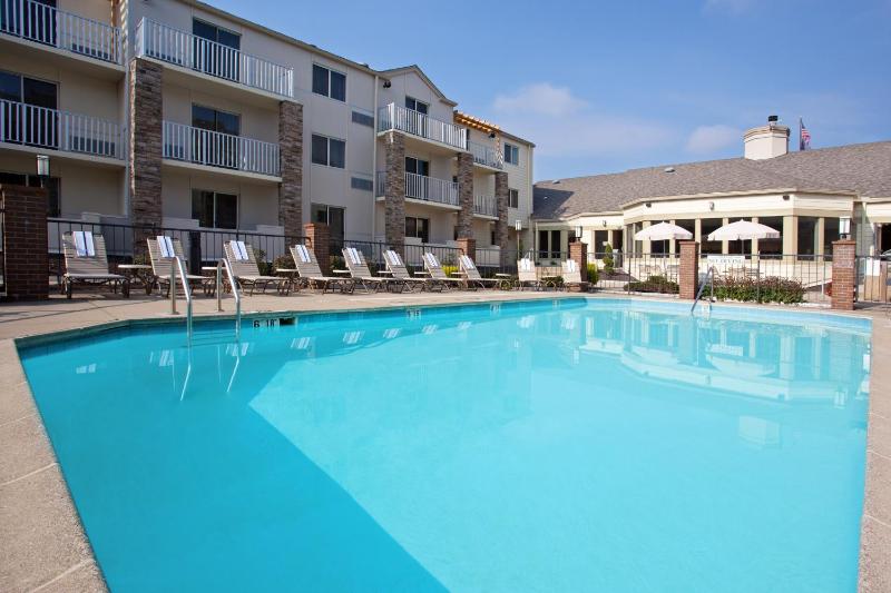 Holiday Inn Express Hotel & Suites Pittsburgh Airport By IHG - image 49