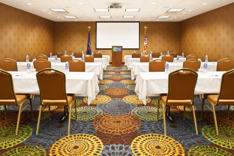 Holiday Inn Express Hotel & Suites Pittsburgh Airport By IHG - image 32