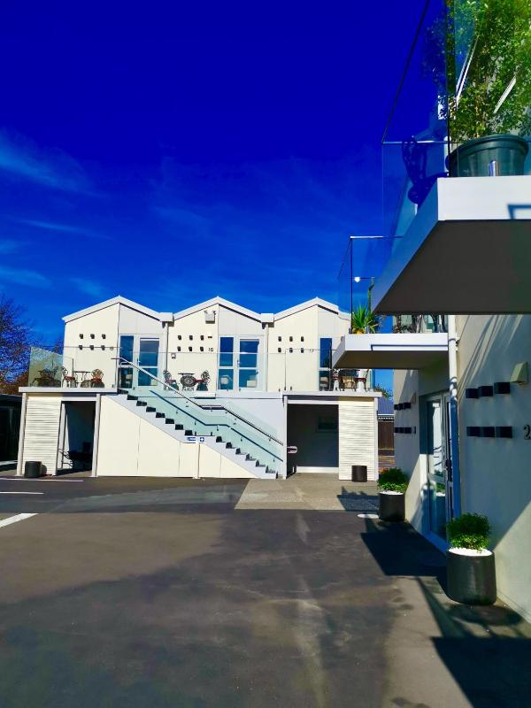 V Motel - image 29