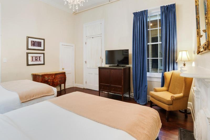 Standard Room with Two Queen Beds image 3