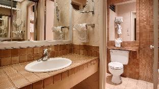 Room #18456914 image 3