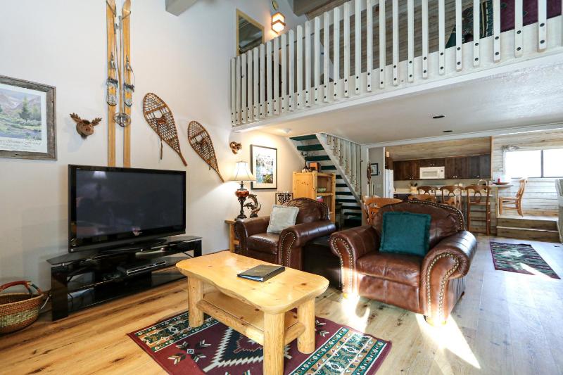 Four-Bedroom Townhouse image 2