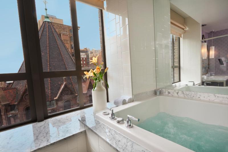 Premium King Room with Jetted Tub image 3
