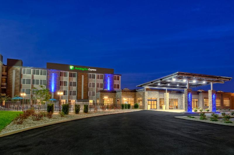Holiday Inn Express Louisville Airport Expo Center By IHG - image 17