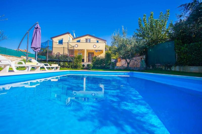 Two-Bedroom Holiday Home image 3