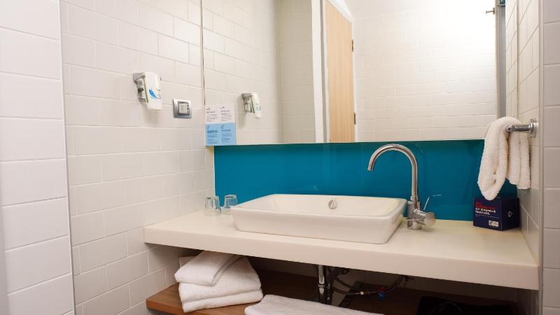 Standard Room image 3