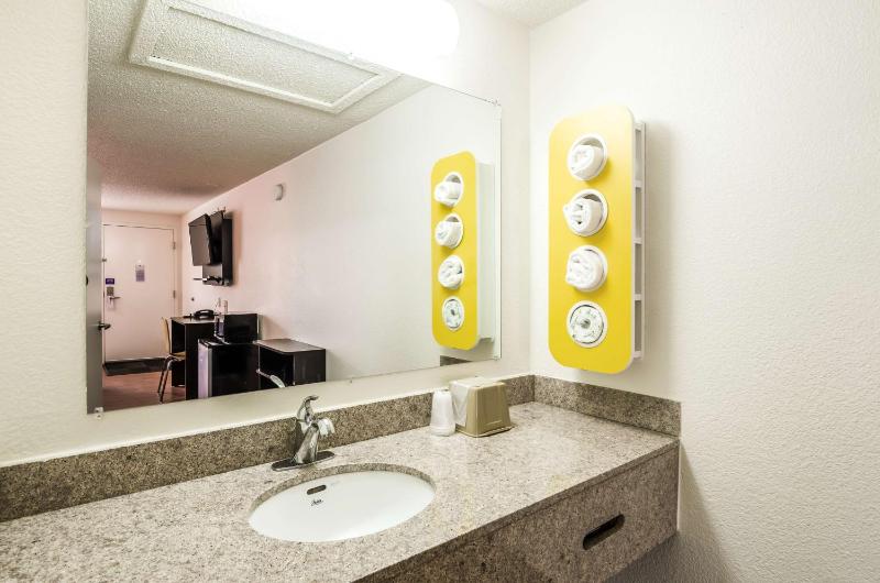 King Room image 2