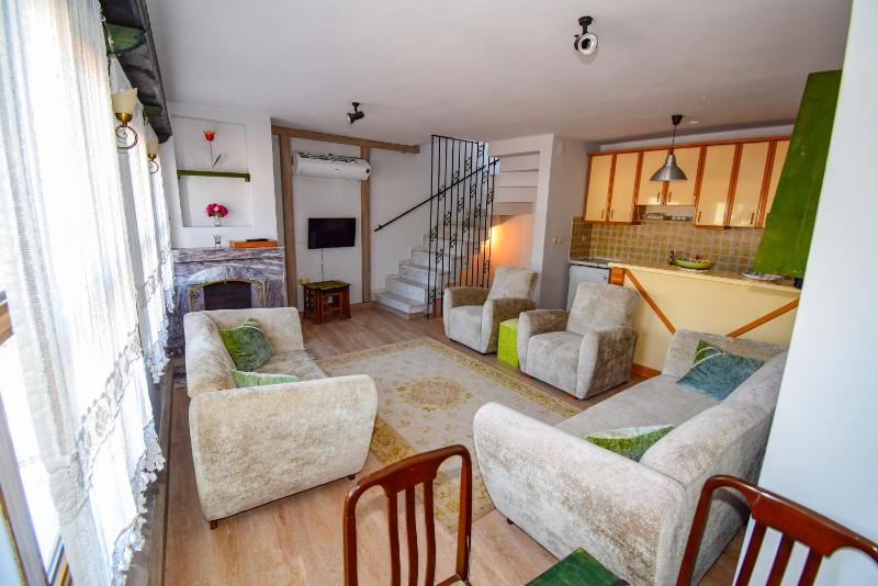 Duplex Apartment with Sea View image 2