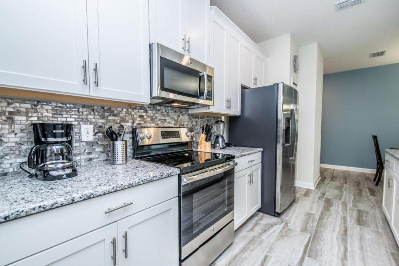 Four-Bedroom Townhouse image 1