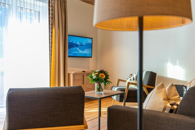 Two-Bedroom Apartment - Free access to Alpentherme image 1