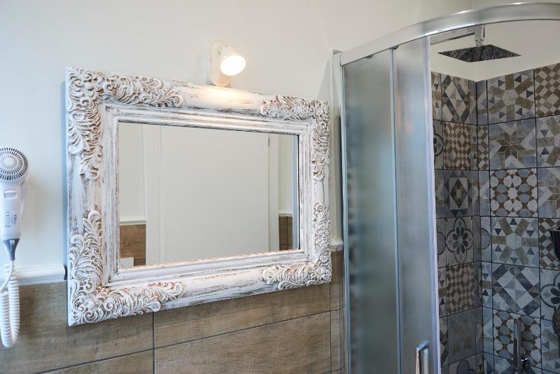 Deluxe Single Room image 2