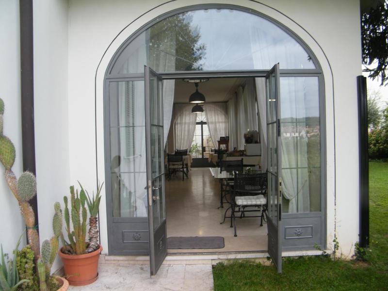 Double Room with Private Bathroom image 3