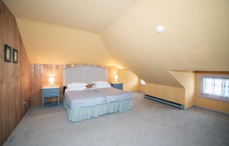 Looking Glass Inn - image 40